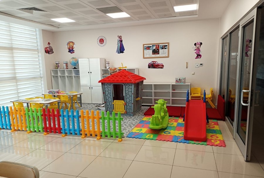 Beyşehir’de Çocuklar Adliye Koridorları Yerine Oyun Alanına