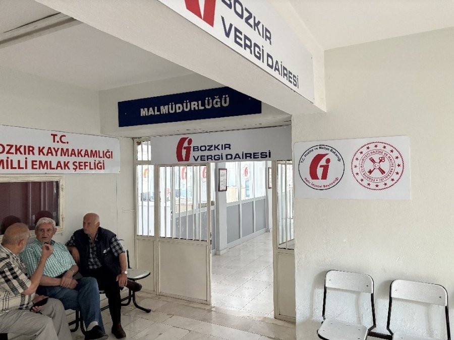 Bozkır’da Mal Müdürlüğü Kapatıldı, Yerine Vergi Dairesi Müdürlüğü Kuruldu