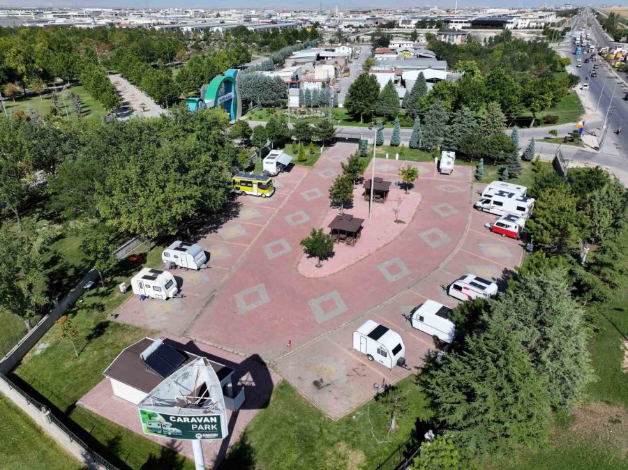 Şehrin Merkezinde Karavan Konforu