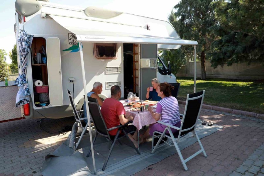 Şehrin Merkezinde Karavan Konforu