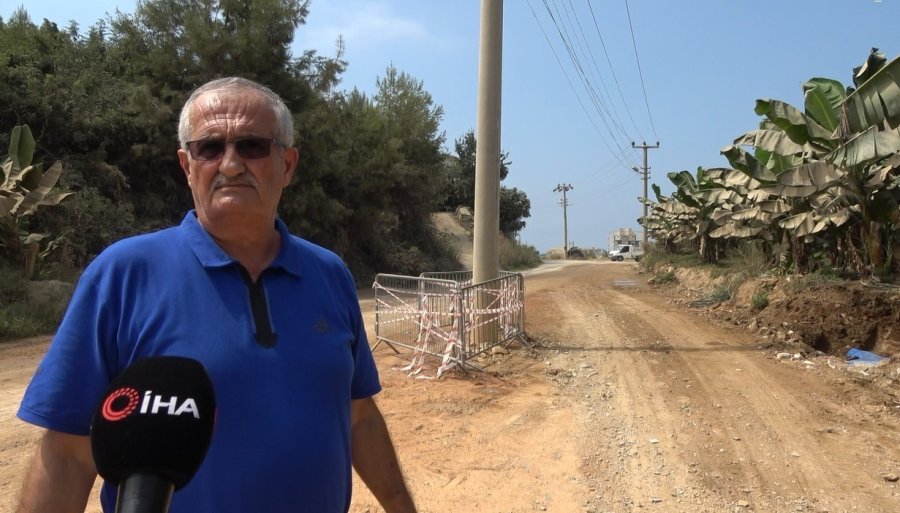 Alanya’da Yol Genişletildi, Elektrik Direği Yolun Ortasında Kaldı