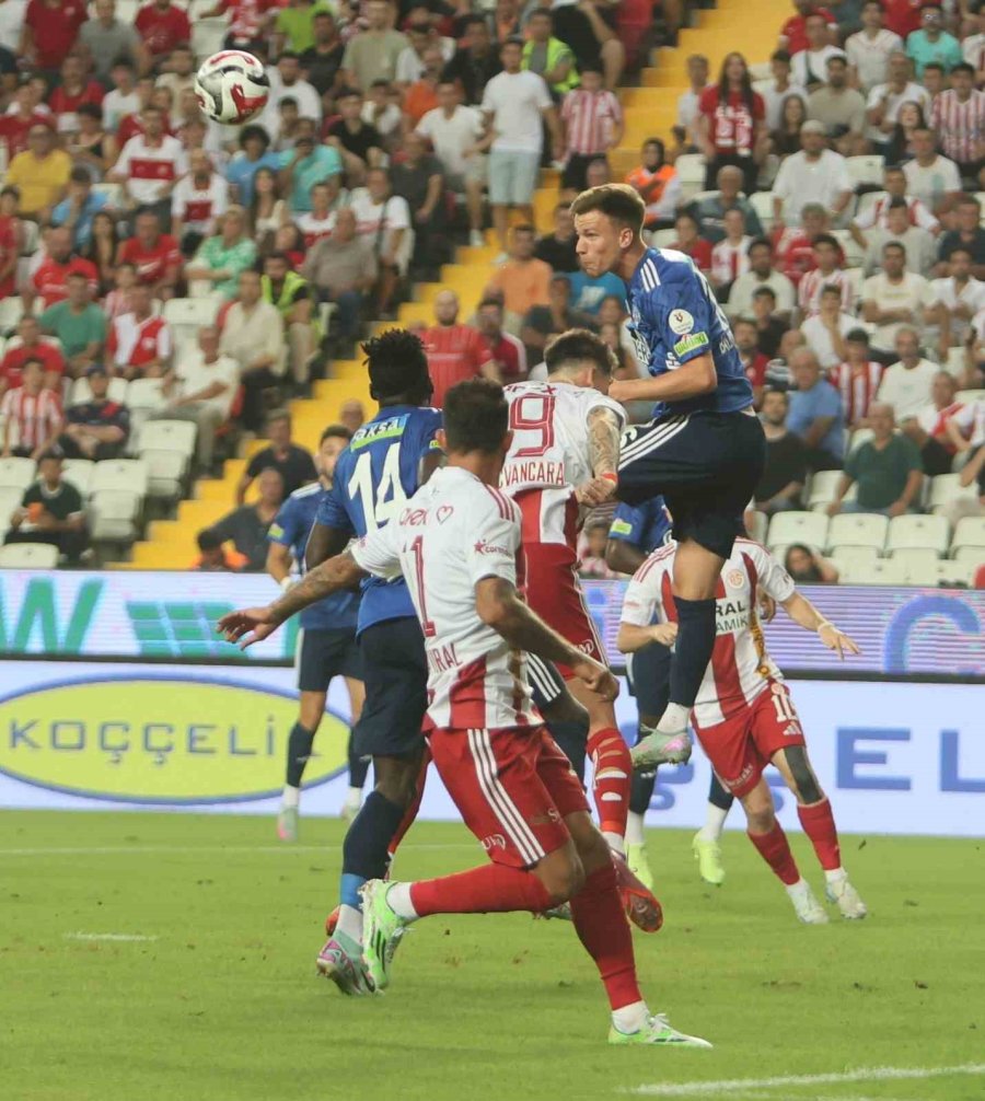 Trendyol Süper Lig: Antalyaspor: 2 - Kasımpaşa: 1 (ilk Yarı)