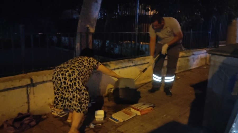 Sokakta Yaralı Gördükleri Yavru Kedi İçin Seferber Oldular