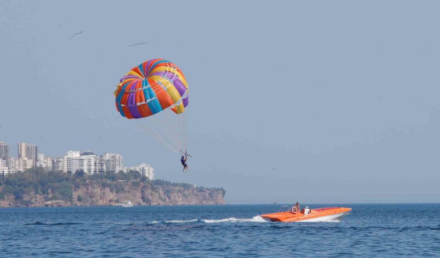 Antalya’nın Deniz Suyu Sıcaklığı 33 Dereceyle İstanbul Ve Ankara’nın Sıcak Havasını Geride Bıraktı