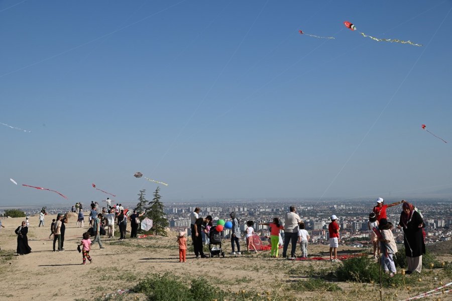 Selçuklu Semaları Uçurtmalarla Şenlendi