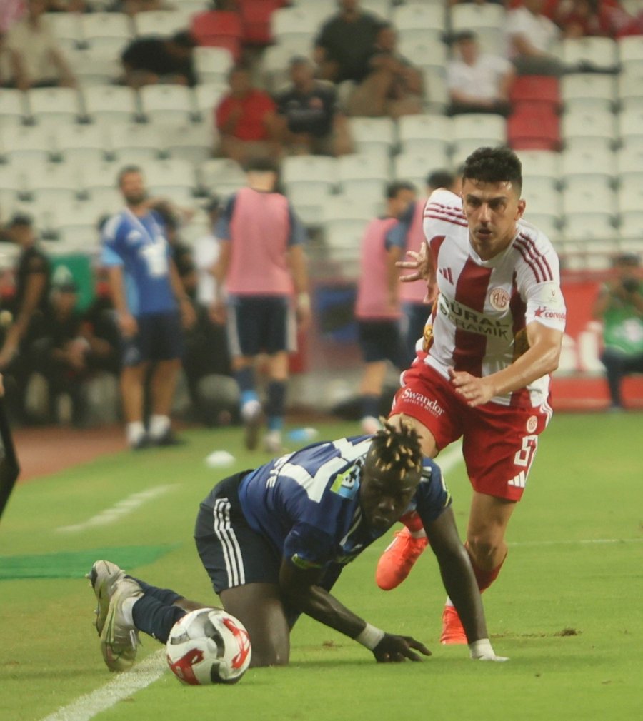 Trendyol Süper Lig: Antalyaspor: 2 - Kasımpaşa: 1 (maç Sonucu)