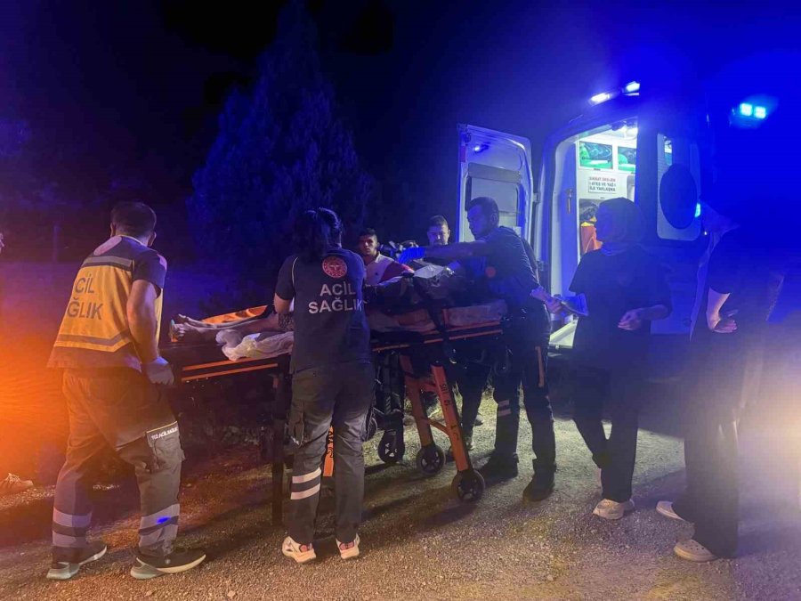 Antalya’da Kereste Fabrikasının Lojmanı Alev Alev Yandı, Büyük Panik Yaşandı