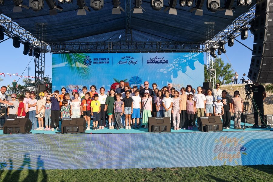 Selçuklu’da Hafta Sonu Boyunca Uçurtmalar Gökyüzünde Buluştu