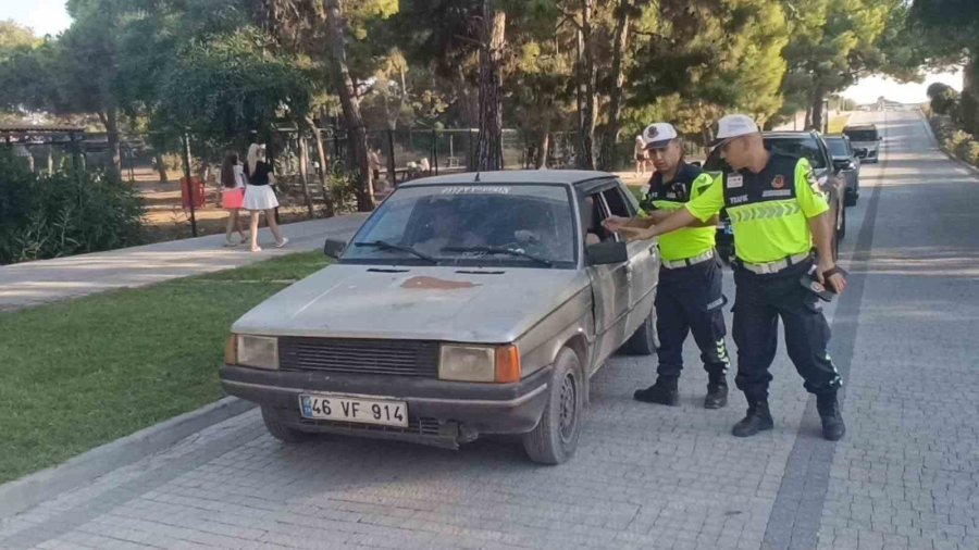 Alkolün Etkisini Litrelerce Su İçerek Düşürmeye Çalıştı, 91 Promil Alkollü Çıktı