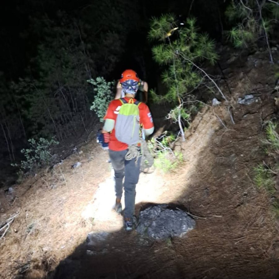 Alanya Kalesi’nde Doğa Fotoğrafı Çekmek İsterken Mahsur Kaldılar