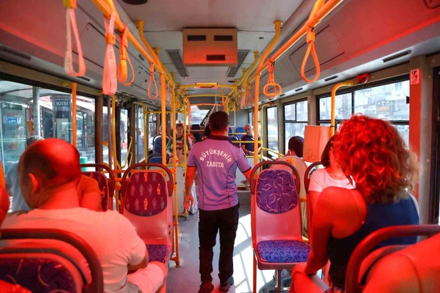 Büyükşehir’in Toplu Ulaşım Araçlarındaki Sıkı Denetimleri Devam Ediyor