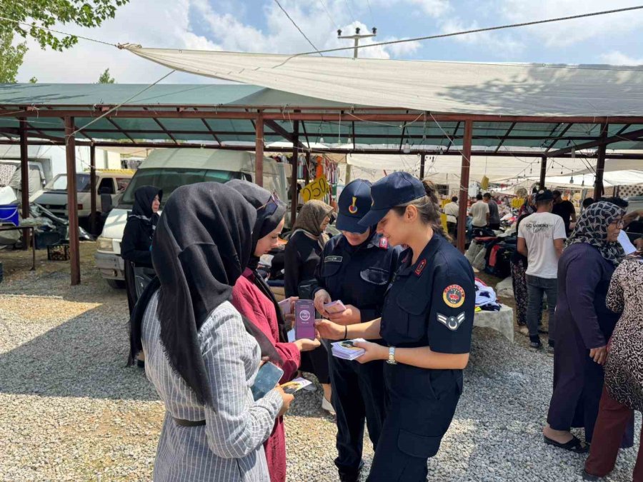 Antalya’da ’kades’ Ve ’kadına El Kalkamaz’ Etkinliğiyle Bin Vatandaşa Bilgilendirme Yapıldı