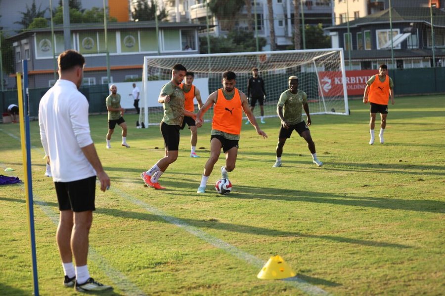 Alanyaspor, Rizespor Maçı Hazırlıklarını Başladı
