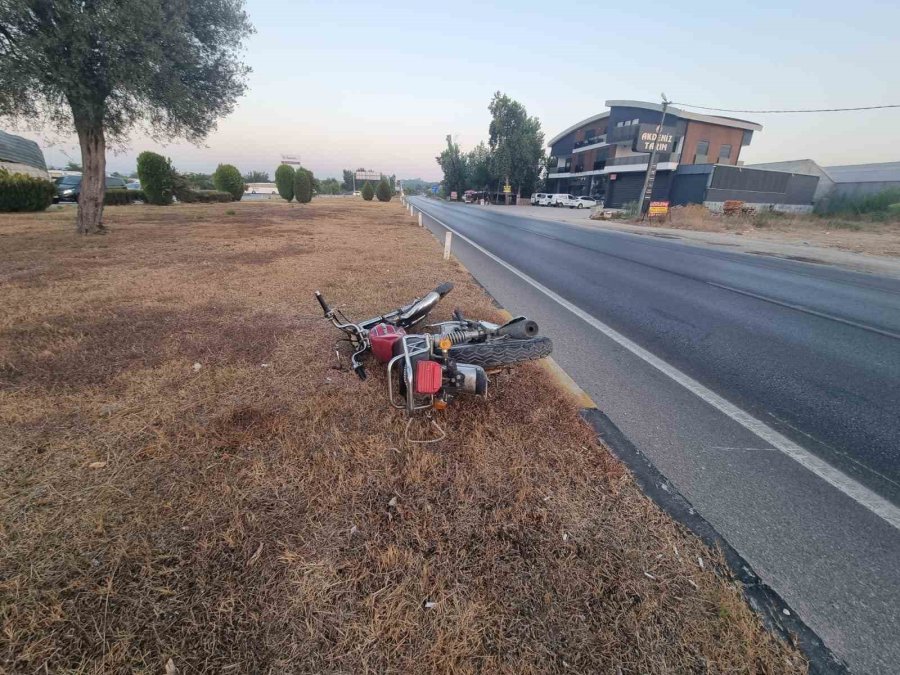 Kırmızı Işık İhlali Yapan Tur Aracı Motosiklete Çarptı: 1 Ölü
