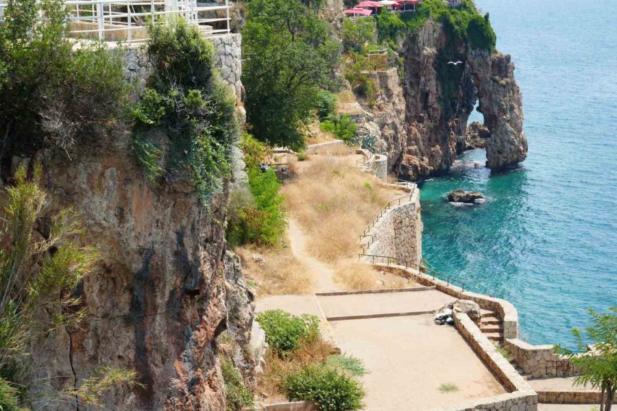 Jmo’dan Uyarı: "antalya’nın Çevresinde Aktif Fay Hatları Var"