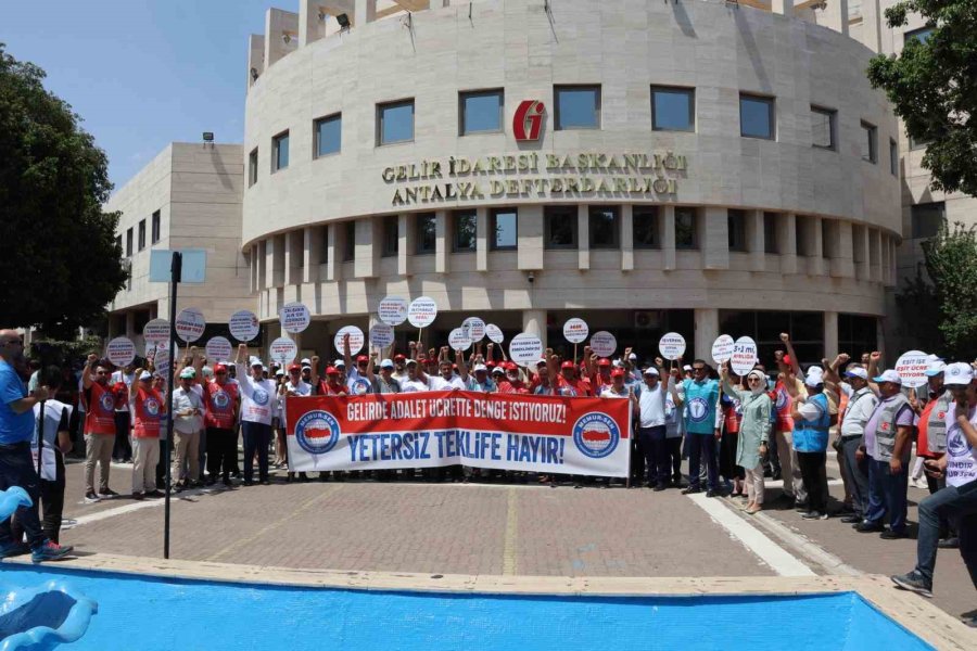 Memur-sen’den Hükümetin Zam Teklifine Protesto