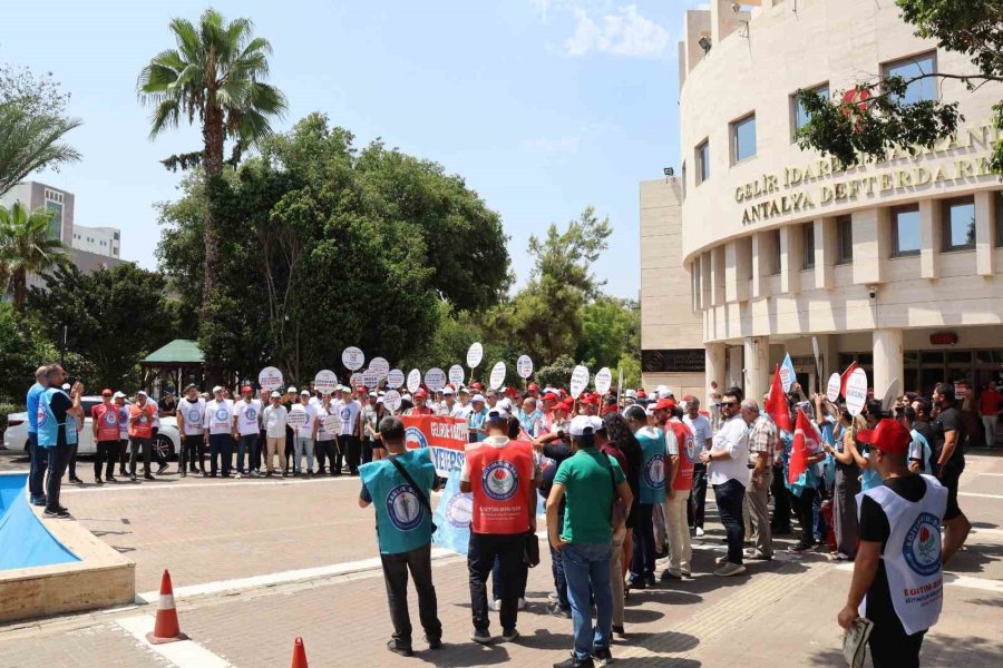 Memur-sen’den Hükümetin Zam Teklifine Protesto