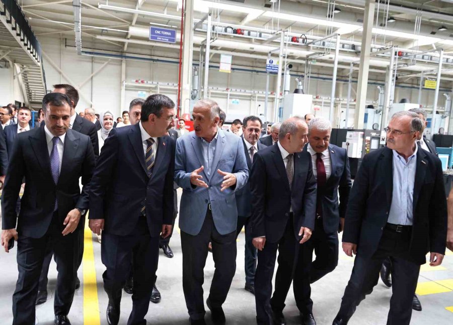 Başkan Büyükeğen, Cumhurbaşkanı Yardımcısı Yılmaz’dan Konya Sanayisine Destek İstedi