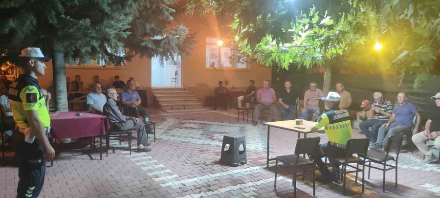 Eğirdir’de Motosiklet Sürücülerine Trafik Semineri