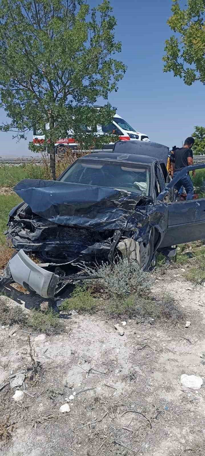 Karapınar’da Otomobiller Çarpıştı: 2 Yaralı