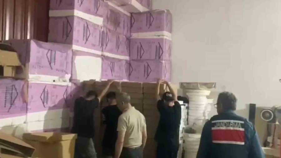 Niğde’de 50 Milyon Tl’lik Kaçak Tütün Operasyonu
