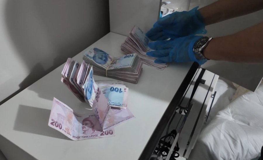 Mersin’de Özel Harekat Destekli Operasyon: Aranan Şahıs Bazadan Çıktı