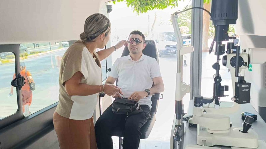 Manavgat’ta Ücretsiz Göz Taraması Yapıldı