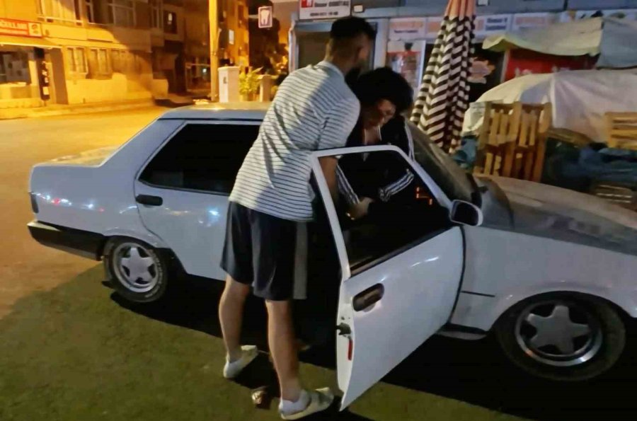 Erkek Arkadaşından Kaçarken Yakalandı, Kendini Köprüden Atmak İstedi