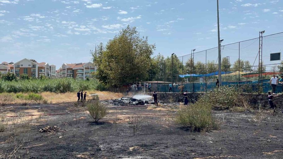 Alanya’da Kaynak Makinesinden Sıçrayan Kıvılcım Yangına Neden Oldu