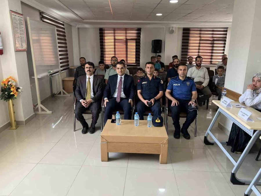 Bozkır’da Kur’an Kursu Öğrencilerine Bilgi Yarışması