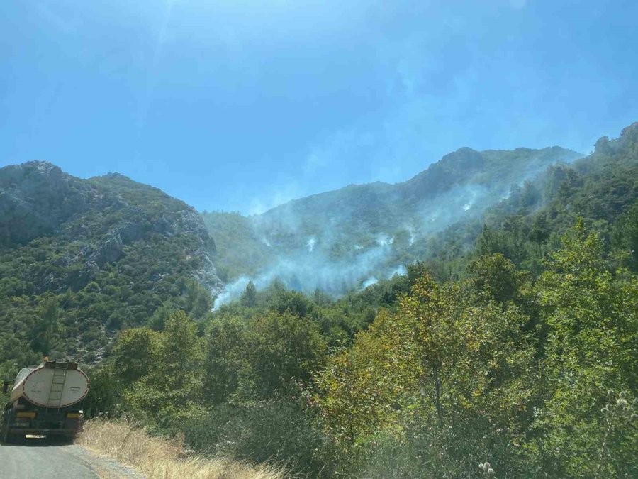 Mersin Silifke’de Yangın Büyük Ölçüde Kontrol Altına Alındı