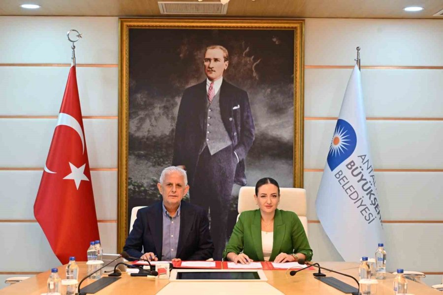 Antalya Büyükşehir Belediyesi’nden Denizlerin Korunması İçin Protokol