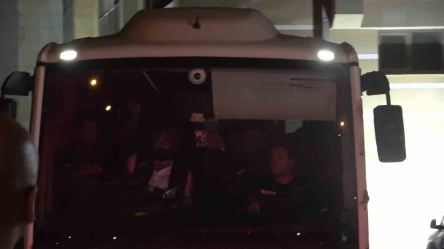 Antalya Büyükşehir Belediyesi’ne Yönelik Rüşvet Ve Yolsuzluk Soruşturmasında 8 Tutuklama