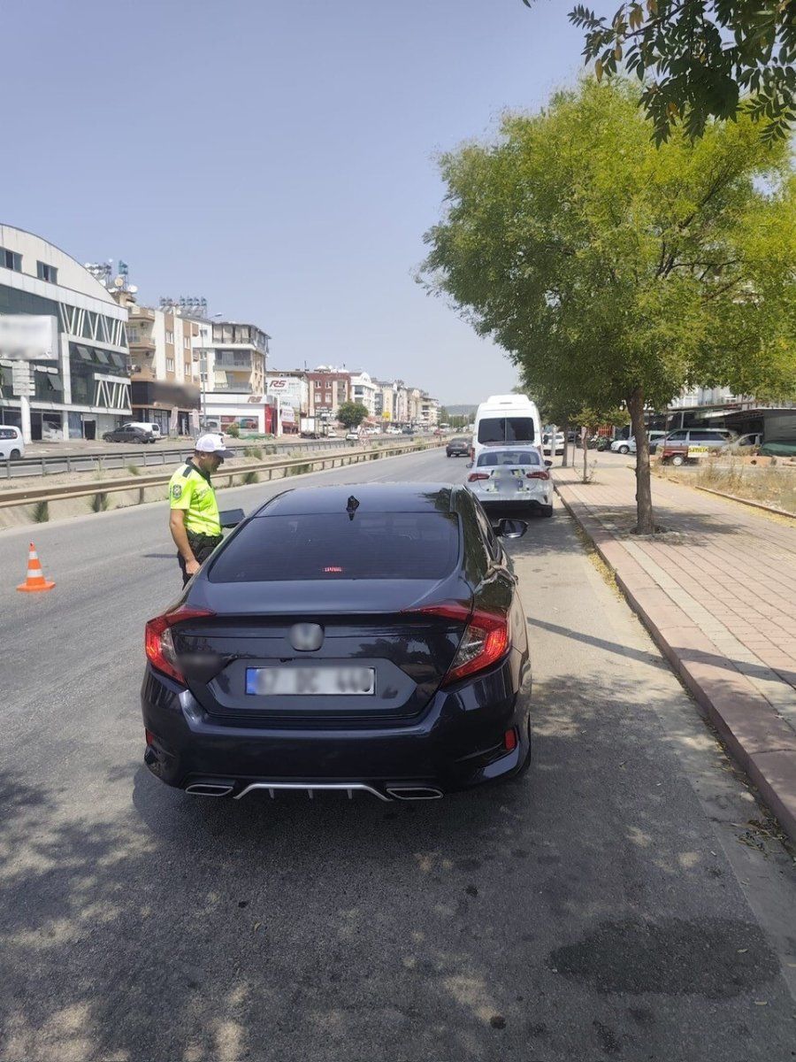 Antalya’da 1 Haftada 68 Bin Araç Denetlendi