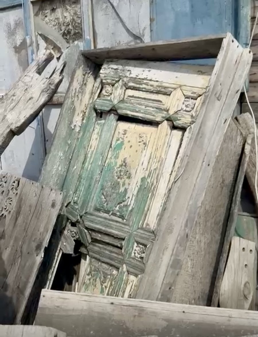 Restorasyon Uzmanı 300 Yıllık Ahşap Malzemelerin Satışına Kıyamadı