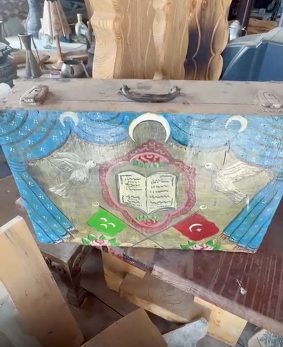 Restorasyon Uzmanı 300 Yıllık Ahşap Malzemelerin Satışına Kıyamadı