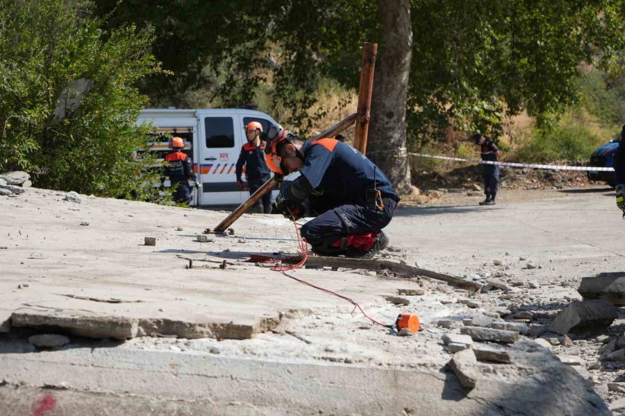 Antalya’da 5,8’lik Deprem Senaryosuyla Gerçeği Aratmayan Tatbikat