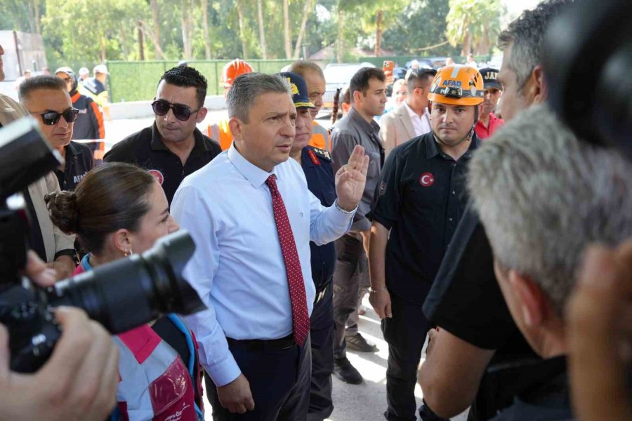 Antalya’da 5,8’lik Deprem Senaryosuyla Gerçeği Aratmayan Tatbikat