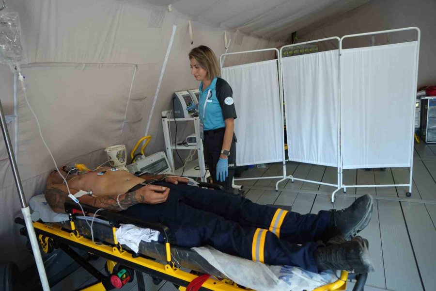 Antalya’da 5,8’lik Deprem Senaryosuyla Gerçeği Aratmayan Tatbikat