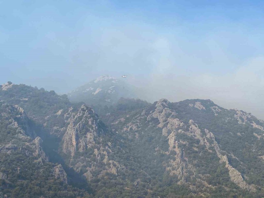Mersin Anamur’daki Orman Yangını Sürüyor, Ekipler Havadan Ve Karadan Müdahale Ediyor