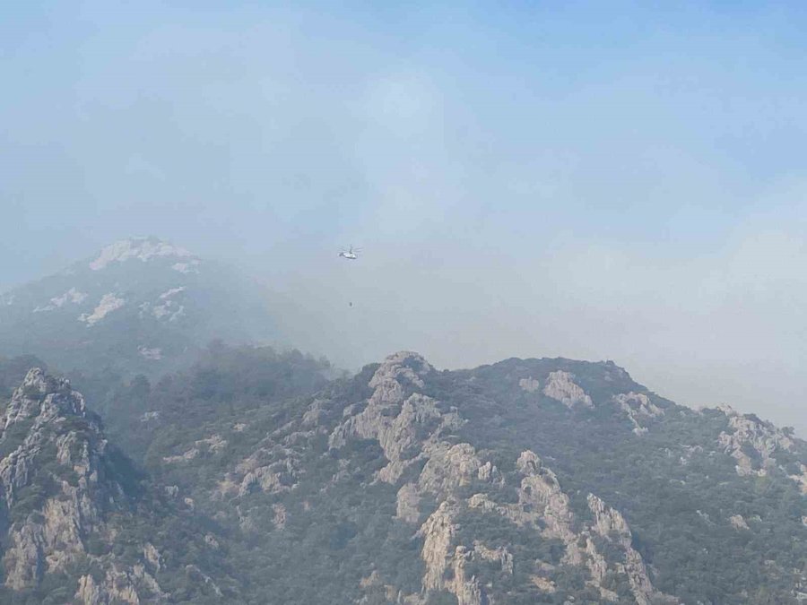 Mersin Anamur’daki Orman Yangını Sürüyor, Ekipler Havadan Ve Karadan Müdahale Ediyor