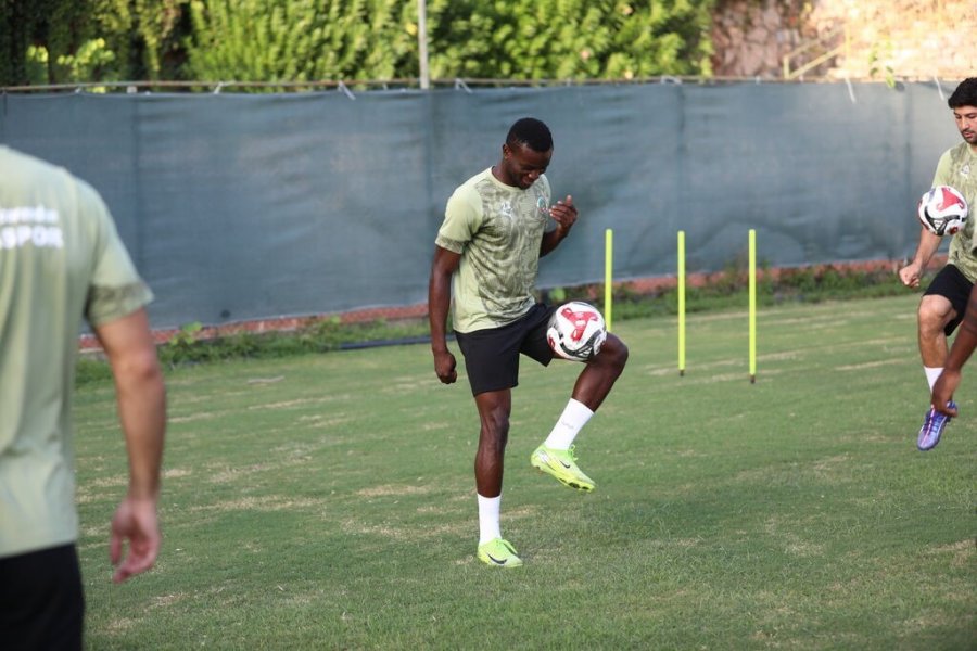 Alanyaspor, Rizespor Maçı Hazırlıklarını Tamamladı