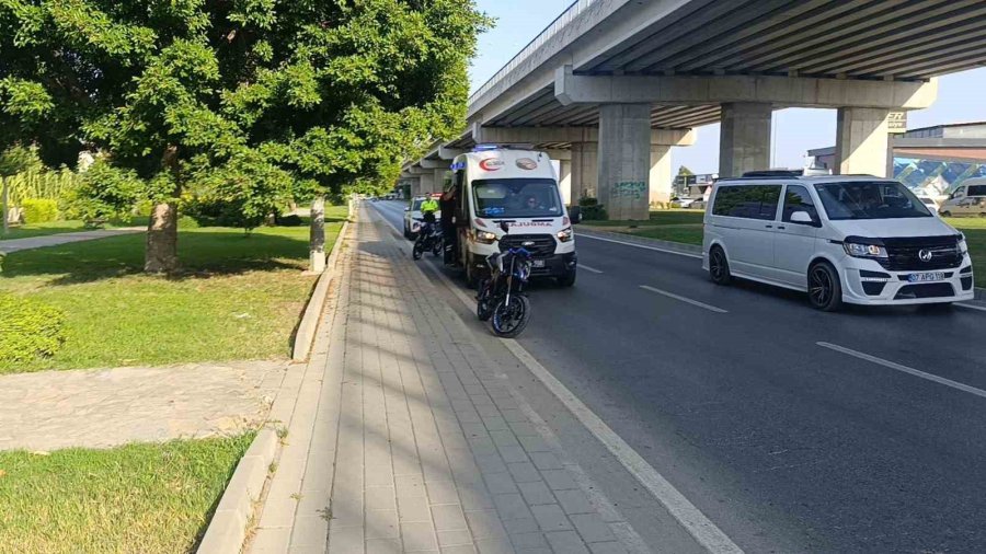 Manavgat’ta Motosiklet Kazası: 1 Yaralı