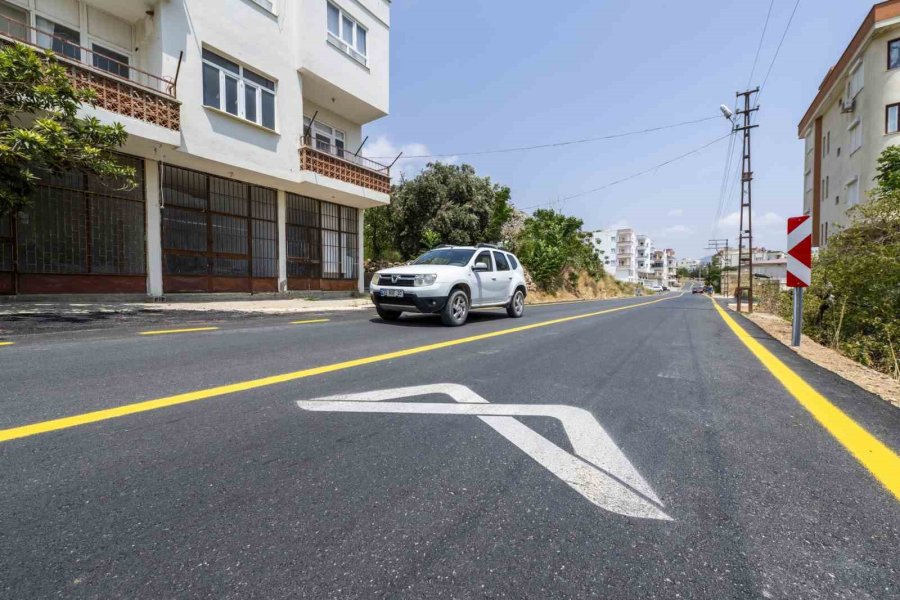 Aydıncık’ta Yollar Yenilendi