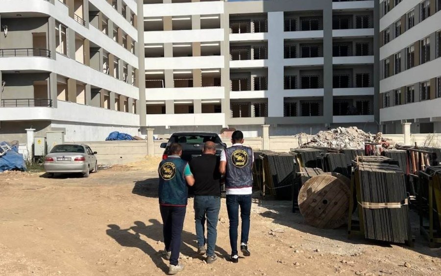 Aranan 2 Şahıs Mersin’de Yakalandı