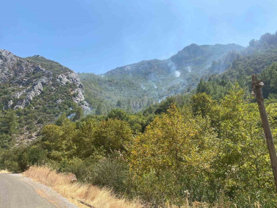 Mersin Anamur’daki Orman Yangını Büyük Ölçüde Kontrol Altına Alındı