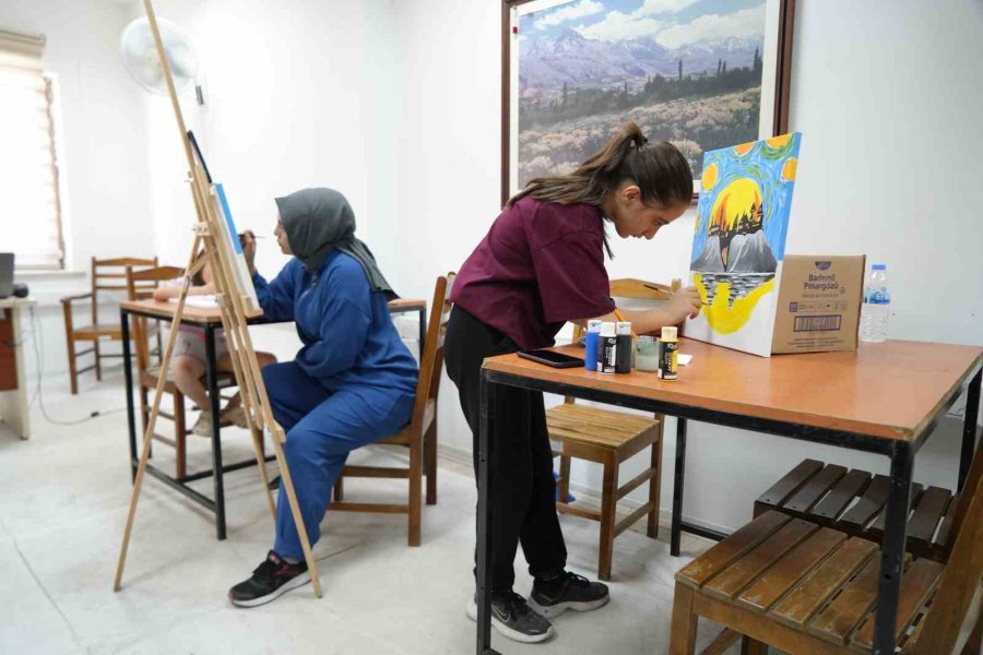 65 Yaşında Resim Yeteneğini Keşfetti