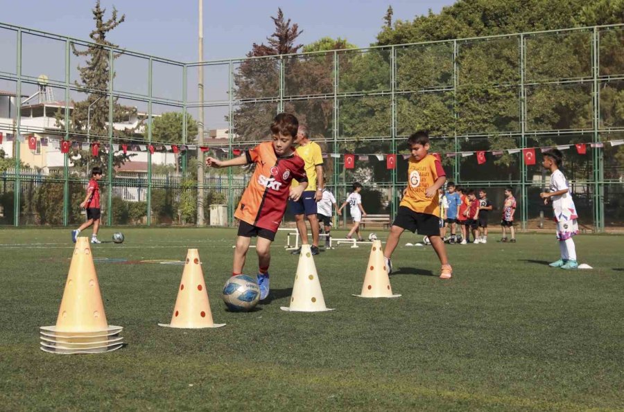 Mersin’de Yıl Boyu Ücretsiz Futbol Kursu