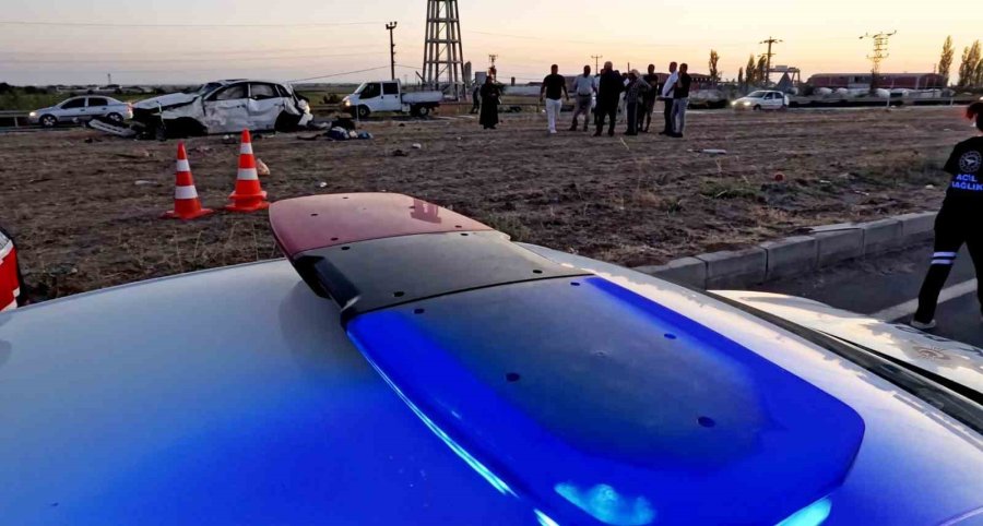 Gurbetçi Ailenin Otomobili Takla Attı: 1 Ölü, 4 Yaralı