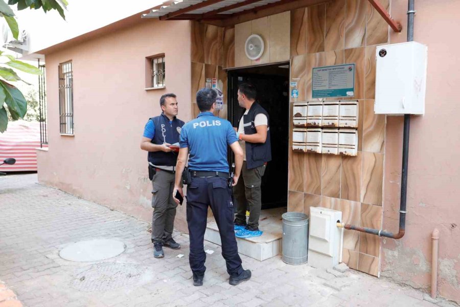 Antalya’da Eski Eş Dehşet Saçtı: 1’i Ağır 2 Yaralı